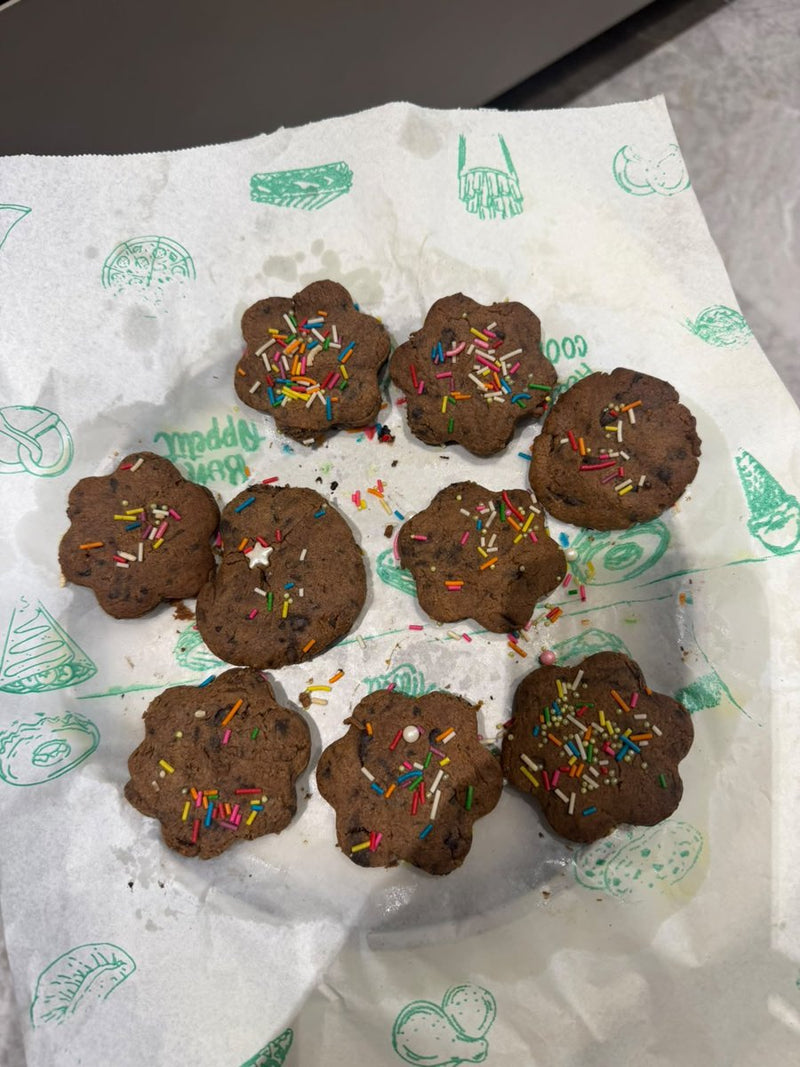 A little baker making Nivala cookies at home