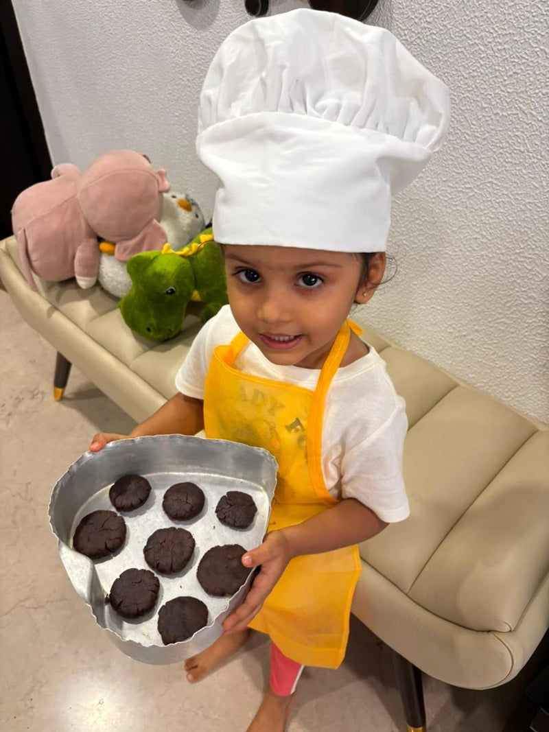 A little baker making Nivala cookies at home