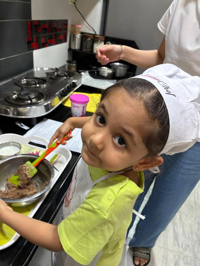 A little baker making Nivala cookies at home
