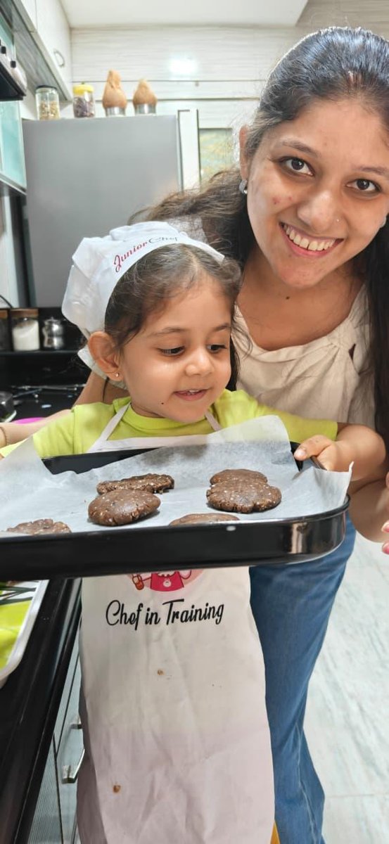 A little baker making Nivala cookies at home